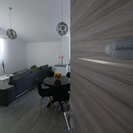 Apartament Maza - One Bedroom Antonio Zadar