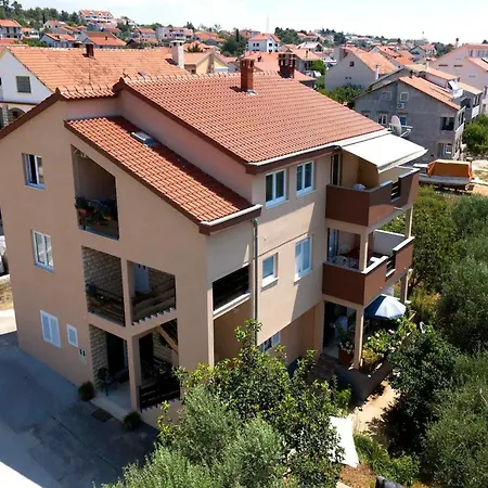 Maza - One Bedroom Antonio Zadar